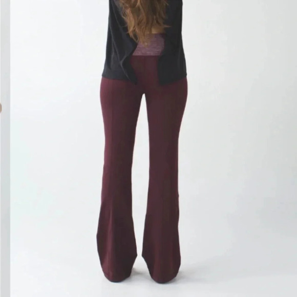 Lululemon  Flare High Waisted leggings Tall Fit 8 - Picture 3 of 11